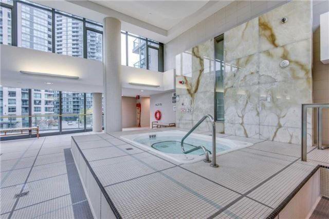 Lakefront Living Downtown Toronto - Free Parking, Gym, Indoor Pool Екстер'єр фото
